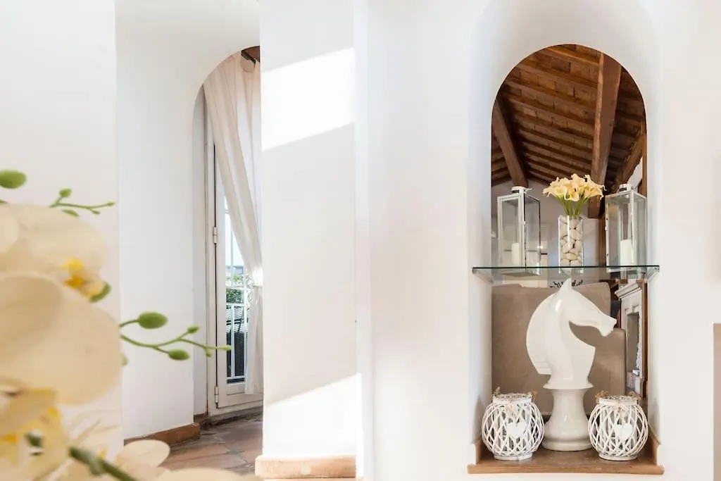 Apartment Ferienwohnung Piazza Navona - Penthouse In The Heart Of Rom Italien